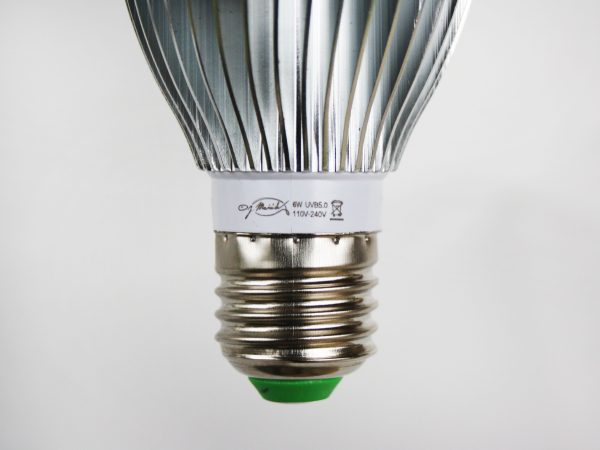 LED žárovka UVB5 - 6 wattů.